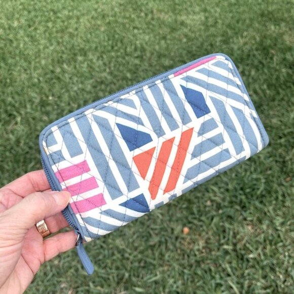 Vera Bradley RFID Zip-Around Georgia Wallet, Geo Medallion pattern - Picture 2 of 11